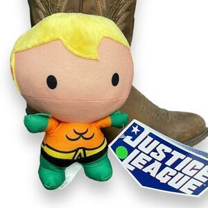 DC Comics / Yume Chibi: Aquaman 7 inch Plush Toy